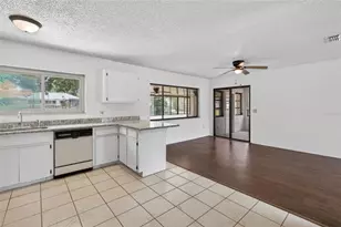 329 Oak Track Dr, Ocala, FL 34472 - Photo 9