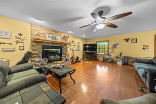 732 SW Carl Wilson Rd, Fort White, FL 32038 - Photo 15