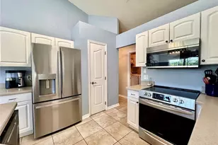 13073 SW 3rd Ct, Ocala, FL 34473 - Photo 5