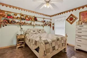2785 NE 64th Ln, Ocala, FL 34479 - Photo 13