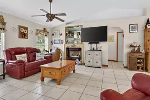 2785 NE 64th Ln, Ocala, FL 34479 - Photo 3