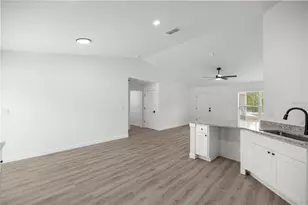 24013 NW Tamarind Ln, Dunnellon, FL 34431 - Photo 13