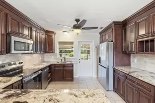 1510 NW 22nd St, Crystal River, FL 34428 - Photo 7