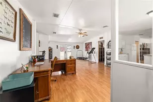 19551 SE 42nd Pl, Morriston, FL 32668 - Photo 5
