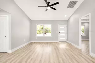 6938 SE 122nd Ln, Belleview, FL 34420 - Photo 9