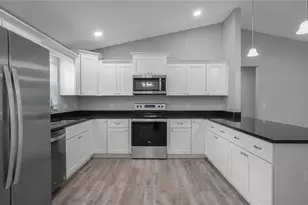 5932 N Flagstaff Ave, Beverly Hills, FL 34465 - Photo 11