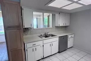 8947 SW 108th Pl, Ocala, FL 34481 - Photo 11