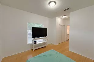 6013 Westgate Dr, Orlando, FL 32835 - Photo 9