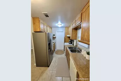 4808 NE 3rd Place, Gainesville, FL 32641 - Photo 5