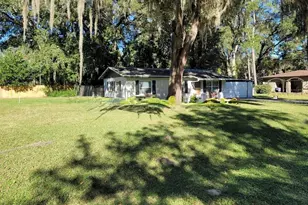 4808 NE 3rd Pl, Gainesville, FL 32641 - Photo 3