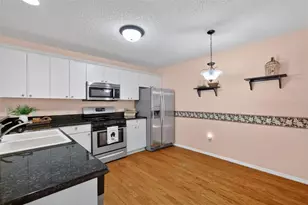 17457 SE 81st Newberry Ct, The Villages, FL 32162 - Photo 19