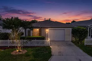 17457 SE 81st Newberry Ct, The Villages, FL 32162 - Photo 3