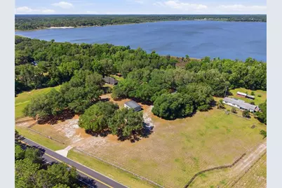 3980 SE 183rd Avenue Road, Ocklawaha, FL 32179 - Photo 1