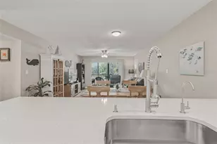 1520 Glen Oaks Dr E, Sarasota, FL 34232 - Photo 11