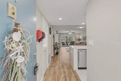 1520 Glen Oaks Drive E #247, Sarasota, FL 34232 - Photo 3