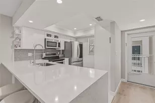 1520 Glen Oaks Dr E, Sarasota, FL 34232 - Photo 1