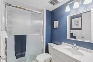 1520 Glen Oaks Dr E, Sarasota, FL 34232 - Photo 25