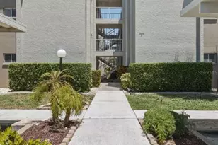 1520 Glen Oaks Dr E, Sarasota, FL 34232 - Photo 1