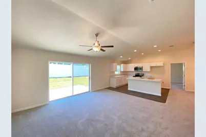 8190 N Wakefield Drive, Citrus Springs, FL 34434 - Photo 9