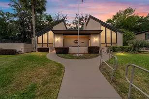 2415 NE 7th St, Ocala, FL 34470 - Photo 29