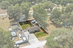 1512 NE 37th St, Ocala, FL 34479 - Photo 3