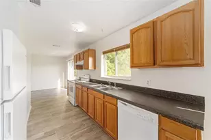 325 Oak Track Course, Ocala, FL 34472 - Photo 13