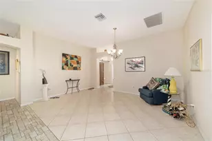 867 Castleberry Cir, The Villages, FL 32162 - Photo 7