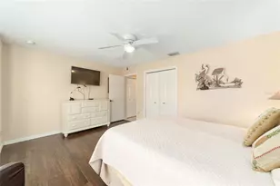 867 Castleberry Cir, The Villages, FL 32162 - Photo 31