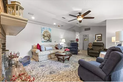11470 SE 73rd Court, Belleview, FL 34420 - Photo 9
