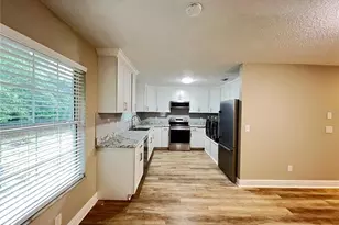 9315 Pine Ln, Ocala, FL 34472 - Photo 5