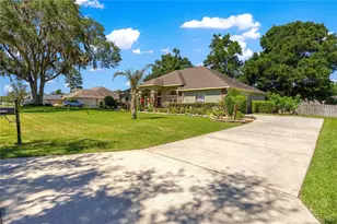 10304 SE 41st Terrace, Belleview, FL 34420 - Photo 3
