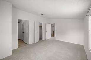 2011 NW 28th Ct, Ocala, FL 34475 - Photo 9