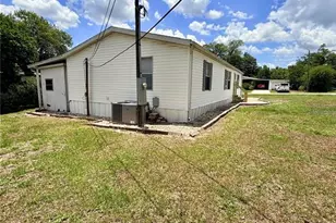 2011 NW 28th Ct, Ocala, FL 34475 - Photo 9