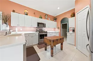 5453 Grove Mnr, Lady Lake, FL 32159 - Photo 7