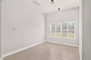 1500 W Alton Bay Pl, Hernando, FL 34442 - Photo 17