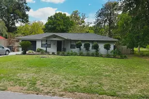 1018 NE 20th St, Ocala, FL 34470 - Photo 1