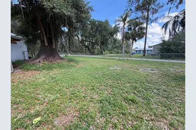 3315 Cr 431N, Lake Panasoffkee, FL 33538 - Photo 35