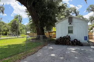 3315 Cr 431N, Lake Panasoffkee, FL 33538 - Photo 27