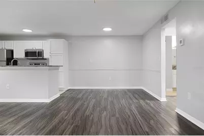 214 Lake Parsons Grn #206, Brandon, FL 33511 - Photo 13