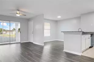 214 Lake Parsons Green, Brandon, FL 33511 - Photo 9