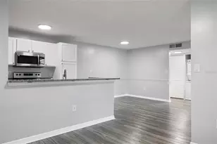 214 Lake Parsons Green, Brandon, FL 33511 - Photo 15