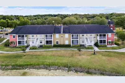 214 Lake Parsons Grn #206, Brandon, FL 33511 - Photo 3