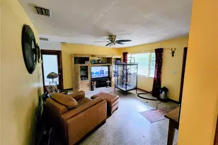 19729 SW Lark Dr, Dunnellon, FL 34431 - Photo 5