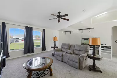 133 Juniper Loop Circle, Ocala, FL 34480 - Photo 3