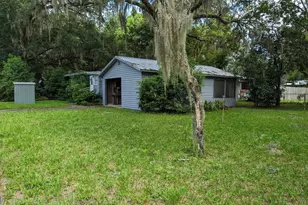 25130 NE 132nd Ln, Salt Springs, FL 32134 - Photo 13