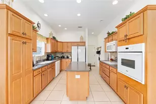 2047 Dunster Ct, The Villages, FL 32162 - Photo 29