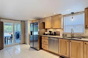11382 Pickford St, Spring Hill, FL 34609 - Photo 17