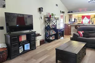 1701 SE 24th Rd, Ocala, FL 34471 - Photo 5