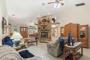 6012 Valley Spring Dr, Brooksville, FL 34601 - Photo 11