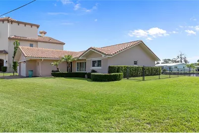 2221 N Kings Cove Point, Crystal River, FL 34429 - Photo 3